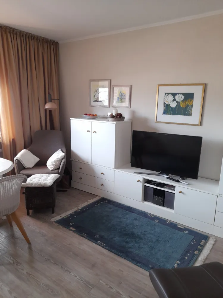 Wohnzimmer mit Esstisch